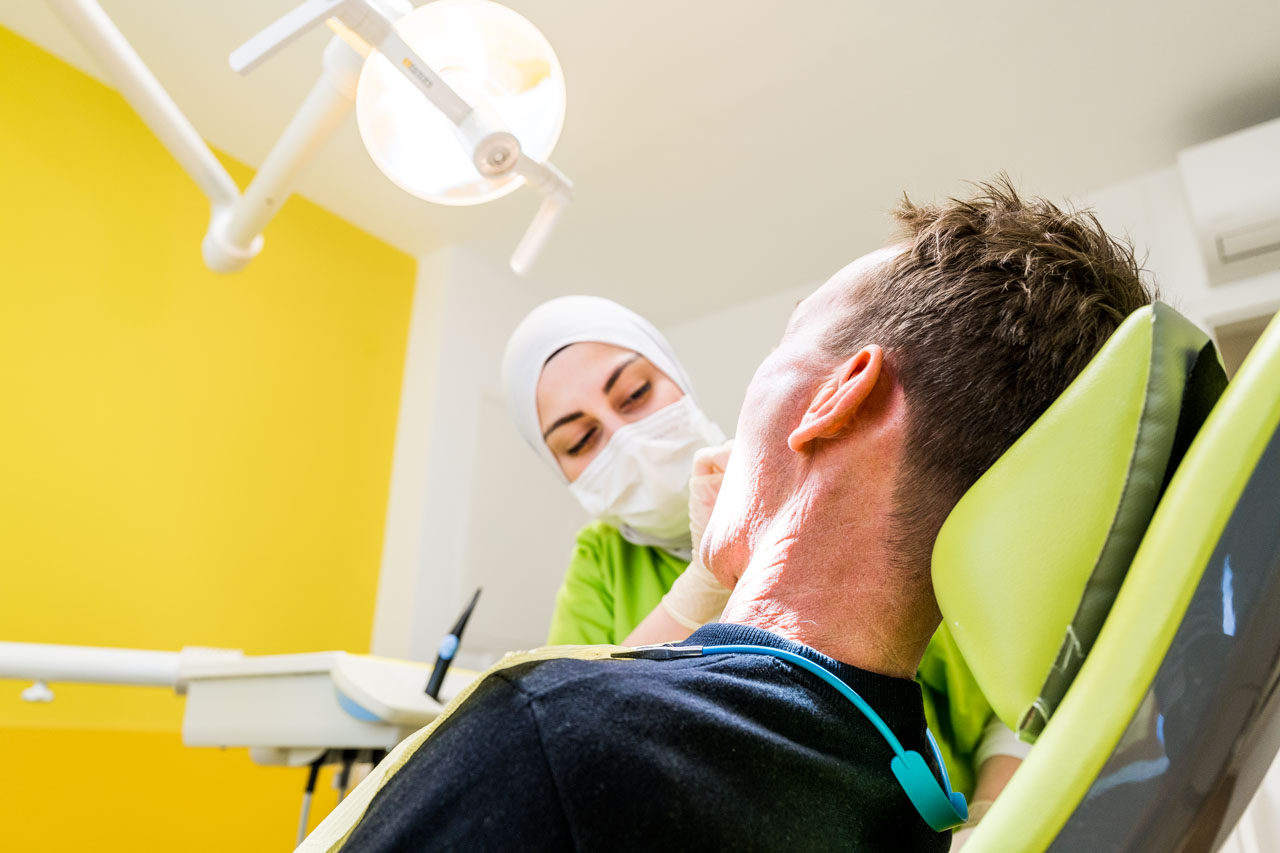 Zahnarzt Praxis Saarbrücken - Behandlungsraum
